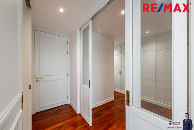 (New Listing!) The Height Thonglor Sukhumvit 55 (1 ห้องนอน ขนาดใหญ่ อารมณ์แบบ Penthouse เป็นชั้นที่ มีเพียง 2 ห้องต่อชั้น