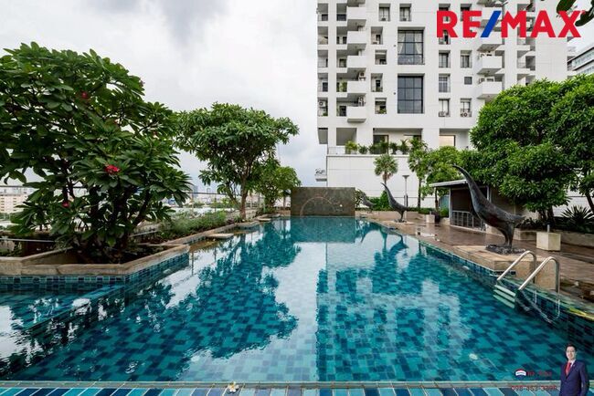 (New Listing!) The Height Thonglor Sukhumvit 55 (1 ห้องนอน ขนาดใหญ่ อารมณ์แบบ Penthouse เป็นชั้นที่ มีเพียง 2 ห้องต่อชั้น