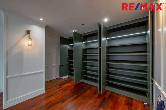 (New Listing!) The Height Thonglor Sukhumvit 55 (1 ห้องนอน ขนาดใหญ่ อารมณ์แบบ Penthouse เป็นชั้นที่ มีเพียง 2 ห้องต่อชั้น