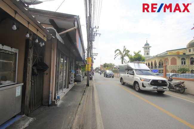 ขายที่ดินประชาอุทิศ 69 แยก 16-6 สุขสวัสดิ์ 64 ที่ดินถมแล้ว สร้างบ้าน 47วา ใกล้มหาวิทยาลัยเทคโนโลยีพระจอมเกล้าธนบุรี ขายถูก 1.9 ล้านบาท