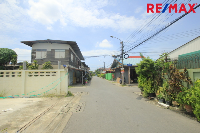 ขายที่ดินประชาอุทิศ 69 แยก 16-6 สุขสวัสดิ์ 64 ที่ดินถมแล้ว สร้างบ้าน 47วา ใกล้มหาวิทยาลัยเทคโนโลยีพระจอมเกล้าธนบุรี ขายถูก 1.9 ล้านบาท