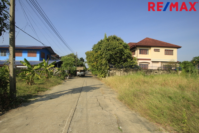 ที่ดินพุทธมณฑลสาย2ซอย21 ซอยศุภมิตร 114วา ที่ดินสร้างบ้าน ถมแล้ว ใกล้ถนนพระเทพตัดใหม่ ทำเลน่าอยู่ เงียบสงบเป็นส่วนตัว เดินทางสะดวก ขายถูก