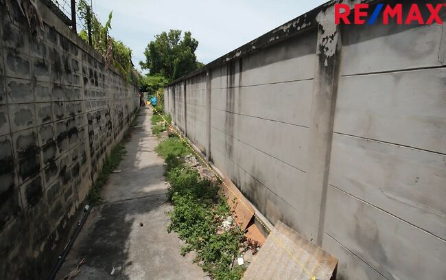 ขายที่ดิน จรัญสนิทวงศ์ 25 ใกล้สถานีรถไฟฟ้า ถมแล้ว ล้อมรั้ว เนื้อที่ 127 ตรว.