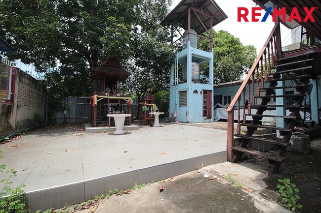 ขายที่ดิน จรัญสนิทวงศ์ 25 ห่างจากถนนหลัก 700 เมตร ถมแล้ว ฟรีตึก 239 ตรว.