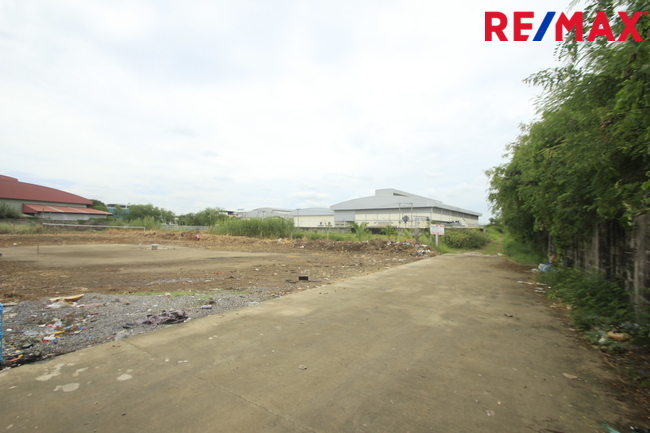 ที่ดินเลียบคลองสี่วาตากล่อม บางบอน5ซ.5 ถนนเอกชัยวัดโพธิ์แจ้ ใกล้สวนจงสถิตย์ ตลาดคุณนาย ที่ดินถมแล้ว 4ไร่ สร้างโรงงาน โกดัง หอพัก