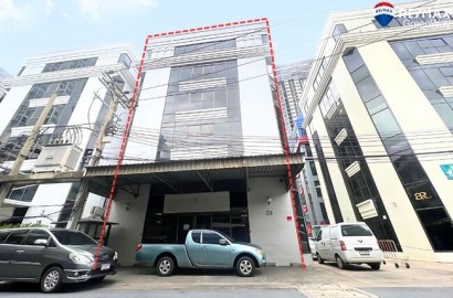 Office for rent ให้เช่า สำนักงาน เจริญนคร คลองสาน ใกล้ ICON Siam มีที่จอดรถ